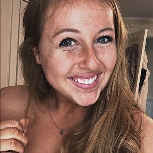 Meet your Posher, Mallory